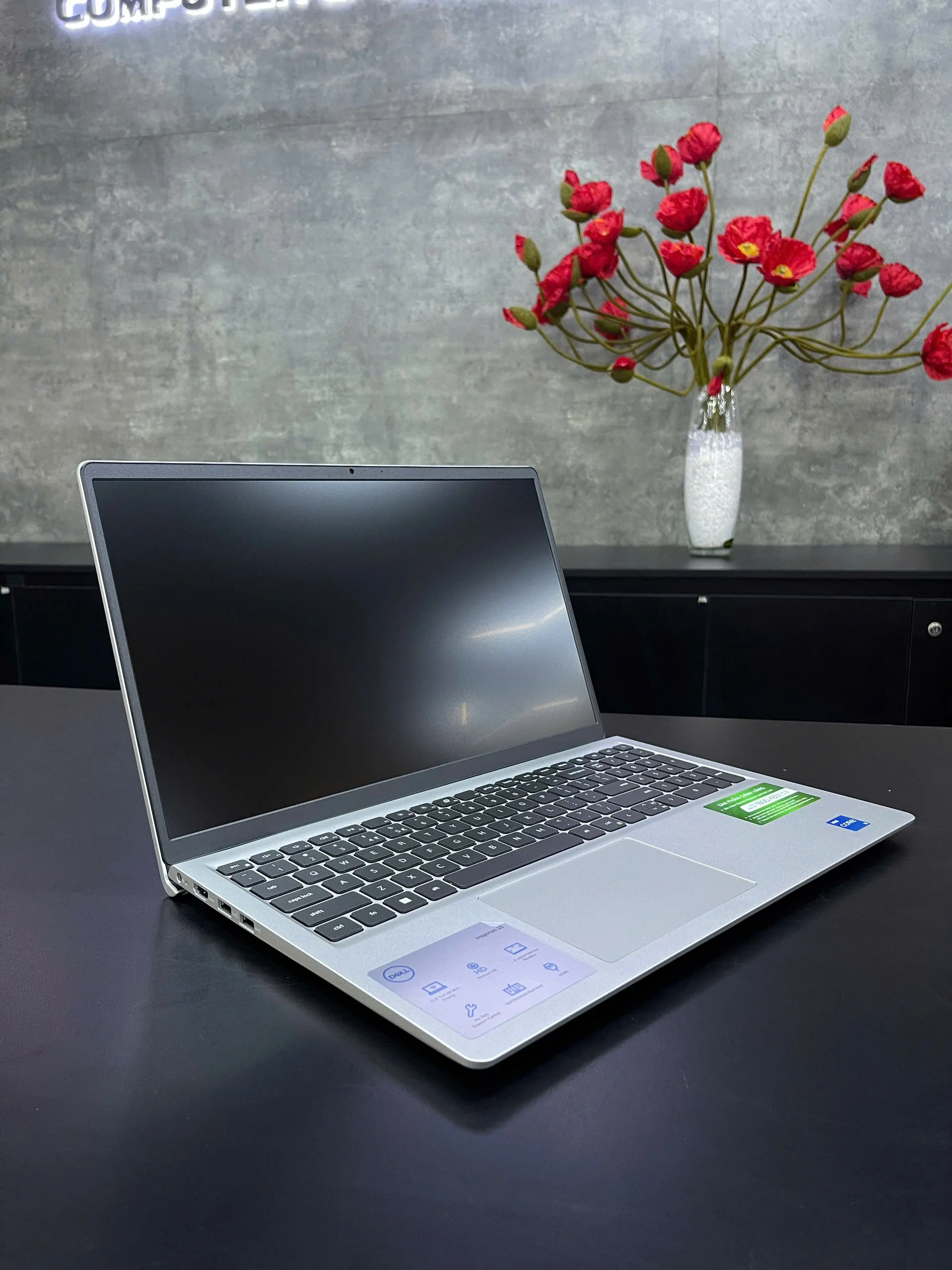 Quốc Việt - Laptop Dell Inspiron N3530-i3U085W11SLU (i3-1305U/8GB/512GB SSD/15.6" FHD/Win11/Office HS 24/Bạc)